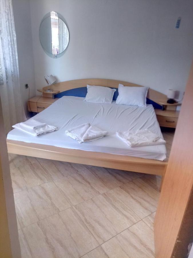 Farlalievi Guest House Sozopol Eksteriør bilde